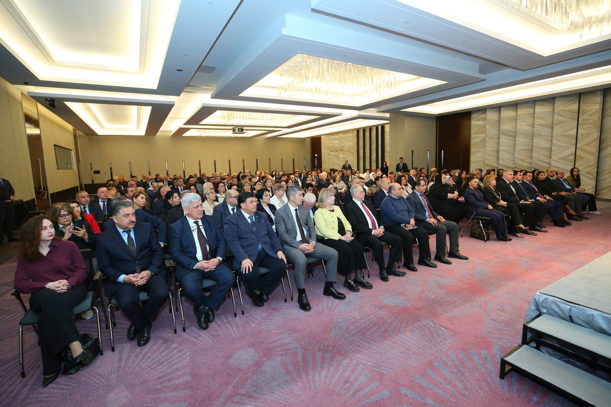 Müsabiqə qalibi olan QHT-lərin rəhbərləri ilə görüş keçirilib