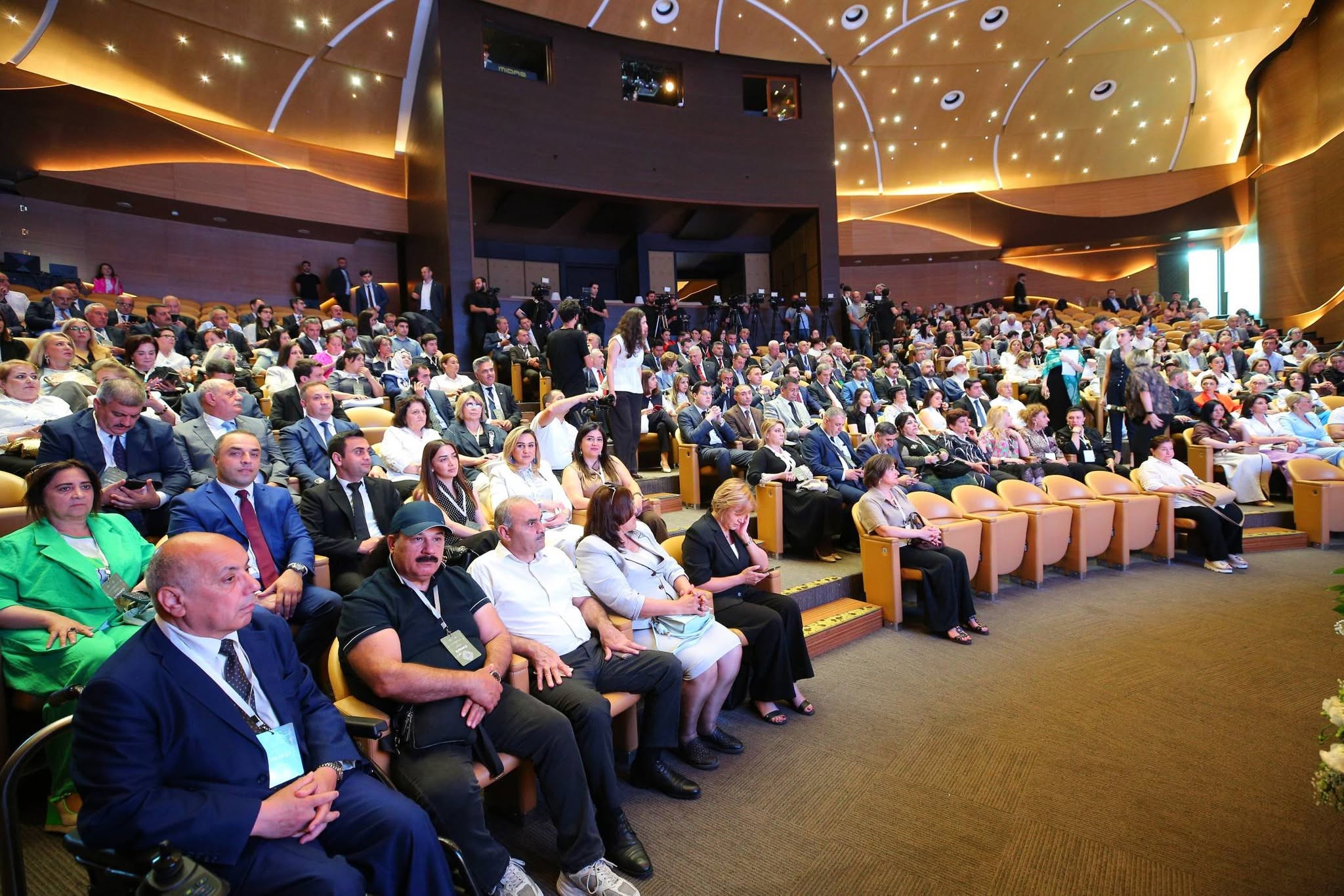 II “Türkman irsi: vətəndaş cəmiyyətlərinin həmrəyliyi” Forumu Məhəmməd Füzulinin qəzəli ilə açılıb
