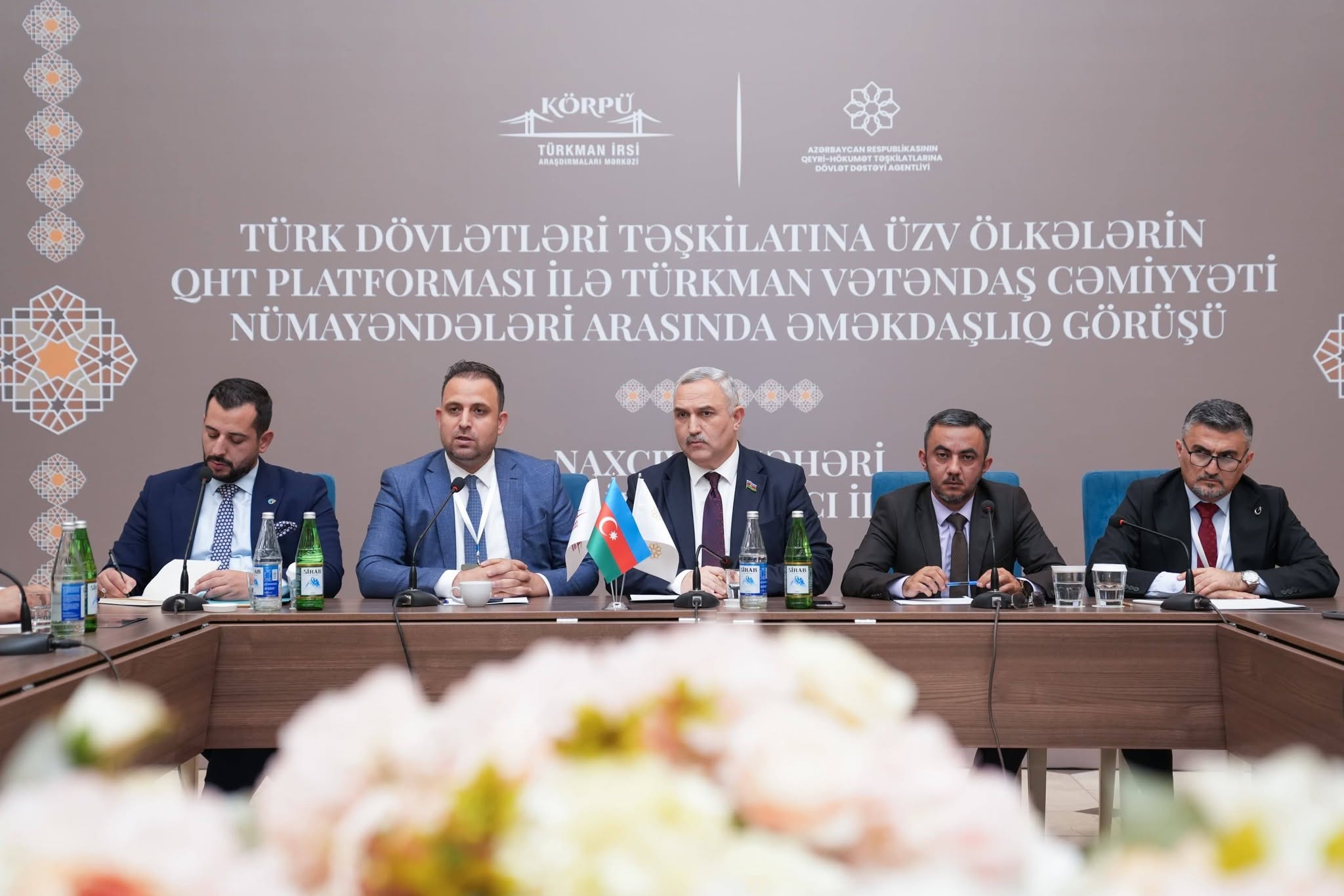 TDT-yə üzv ölkələrin QHT-lərinin Platformasının Katibliyi türkman vətəndaş cəmiyyəti təmsilçiləri ilə görüşüb